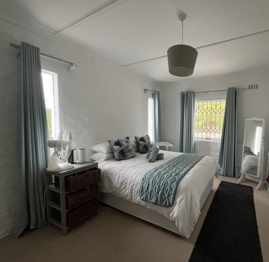 To Let 2 Bedroom Property for Rent in Mountainside Western Cape